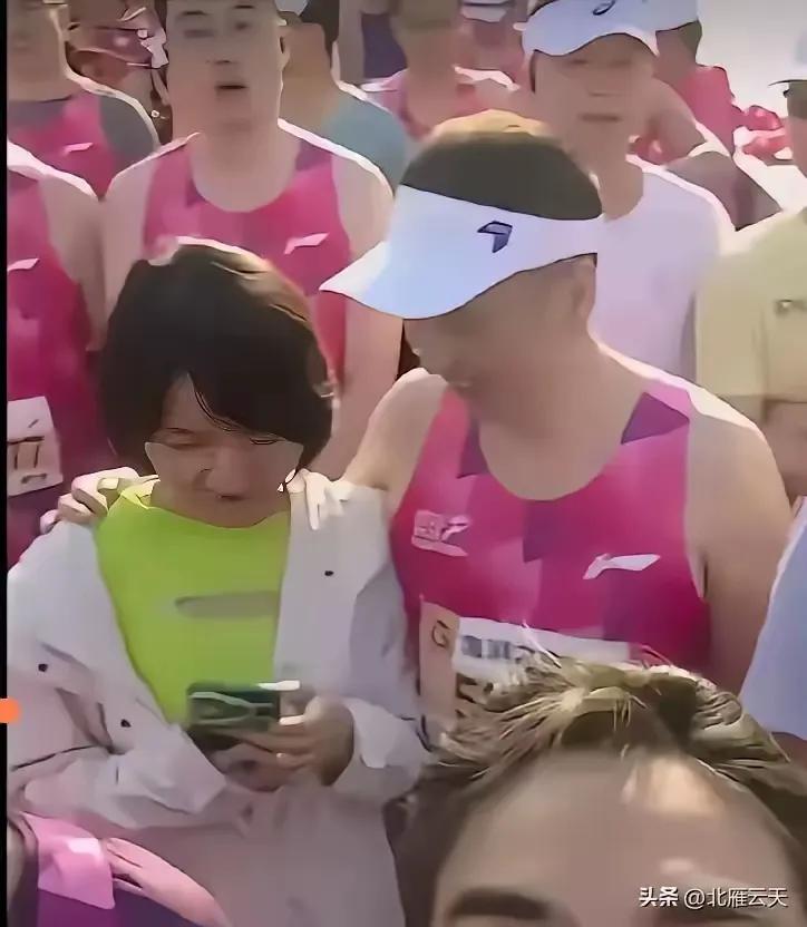 江苏无锡马拉松偷情跑后续，网传男方进行回应，律师称侵犯隐私(图2)