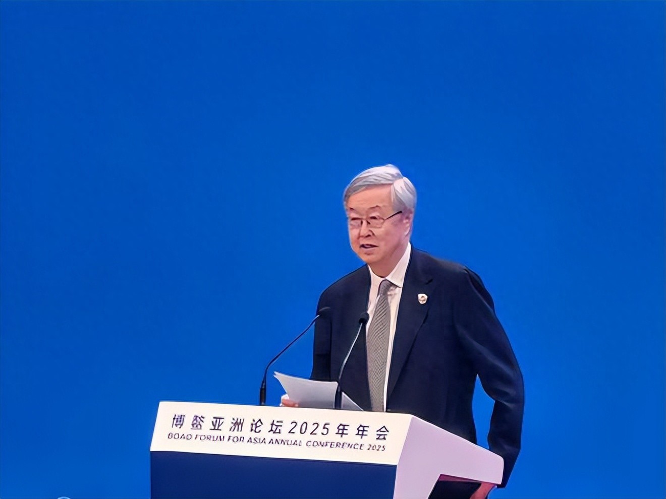 原央行行长周小川：这一代年轻人需要对未来养老做出预期和计划！这也是未来养老金改革的重要因素(图1)