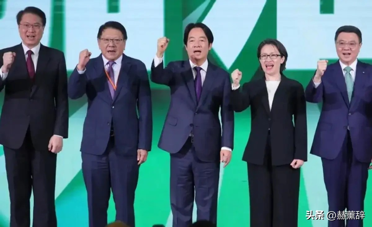 俄罗斯紧急提醒中国！特朗普急于退出北约，是准备跟中国决战！(图13)