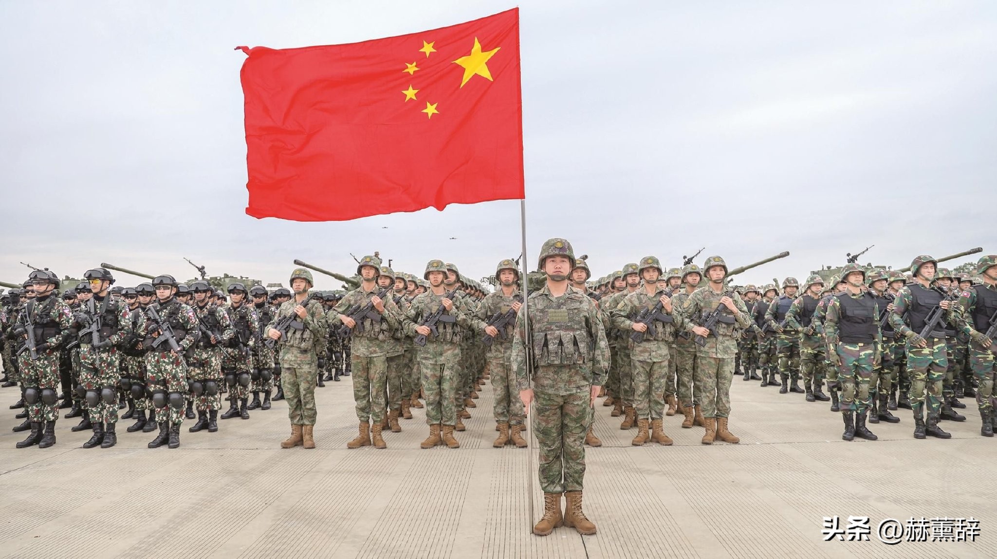 俄罗斯紧急提醒中国！特朗普急于退出北约，是准备跟中国决战！(图17)