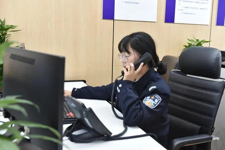 年卖170辆保时捷的95后姑娘，竟"陪睡卖车"？(图2)