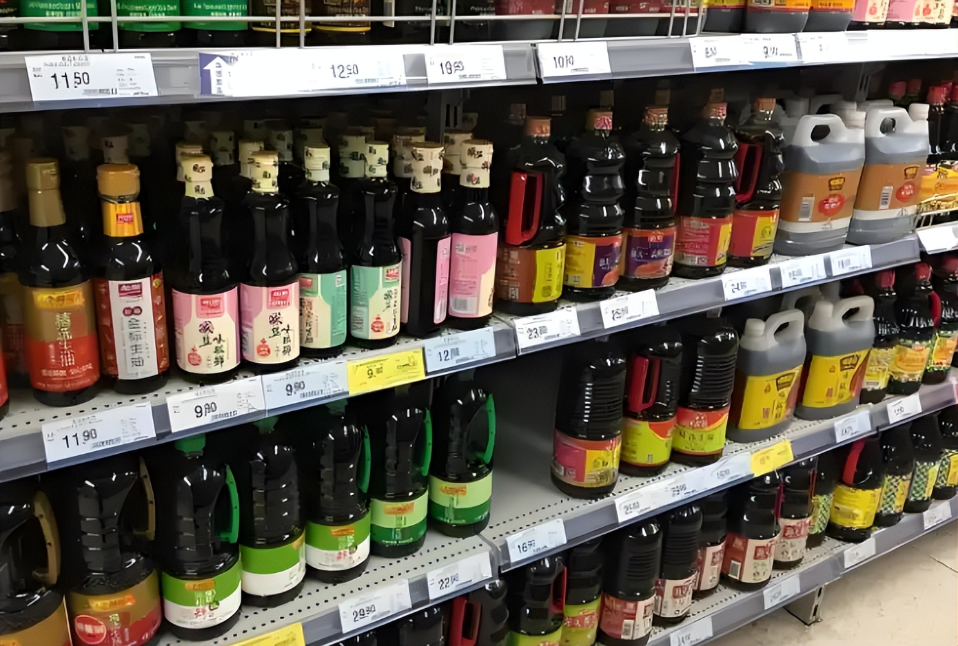 “酱油大王”跌落神坛？代工厂停产、连亏三年、一家三口成老赖！(图11)