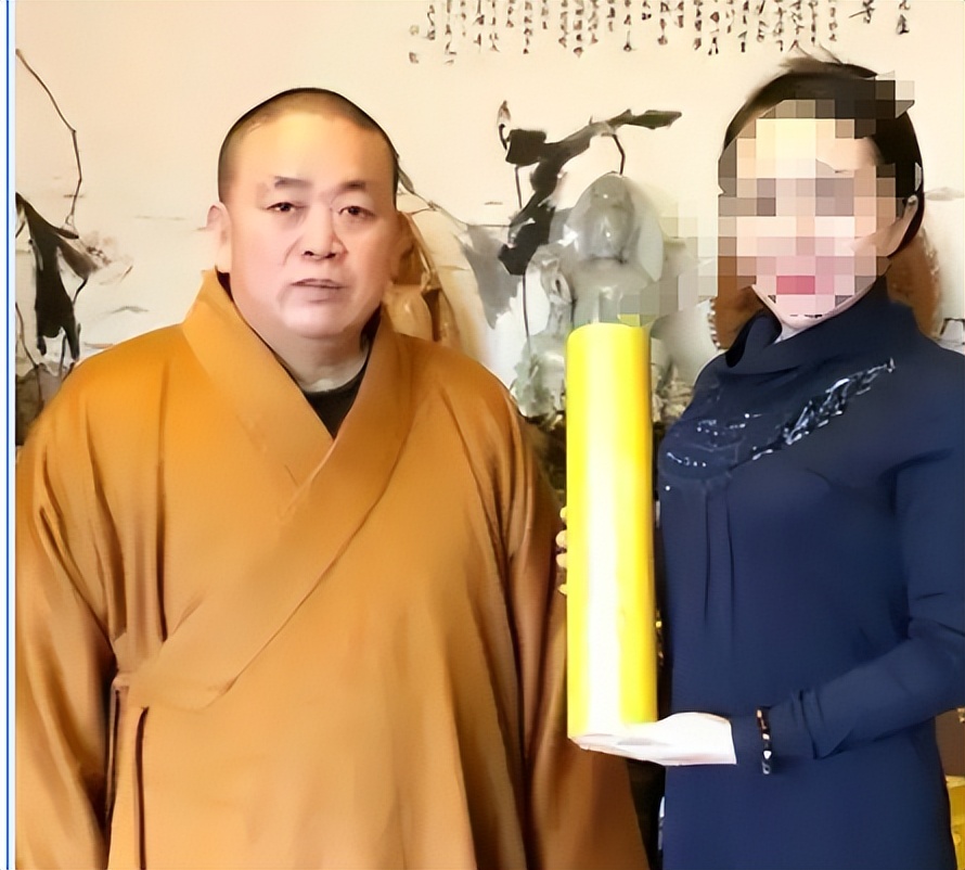 越扒越有！知名大V曝释永信猛料，简直坏透了，多位女明星被牵连(图17)