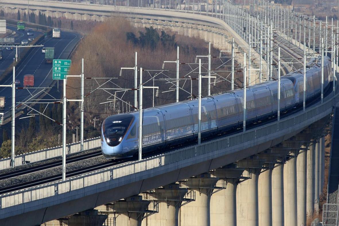 中国高铁为何不走平地，要花每公里1.74亿修高架？走桥有啥好处？(图4)