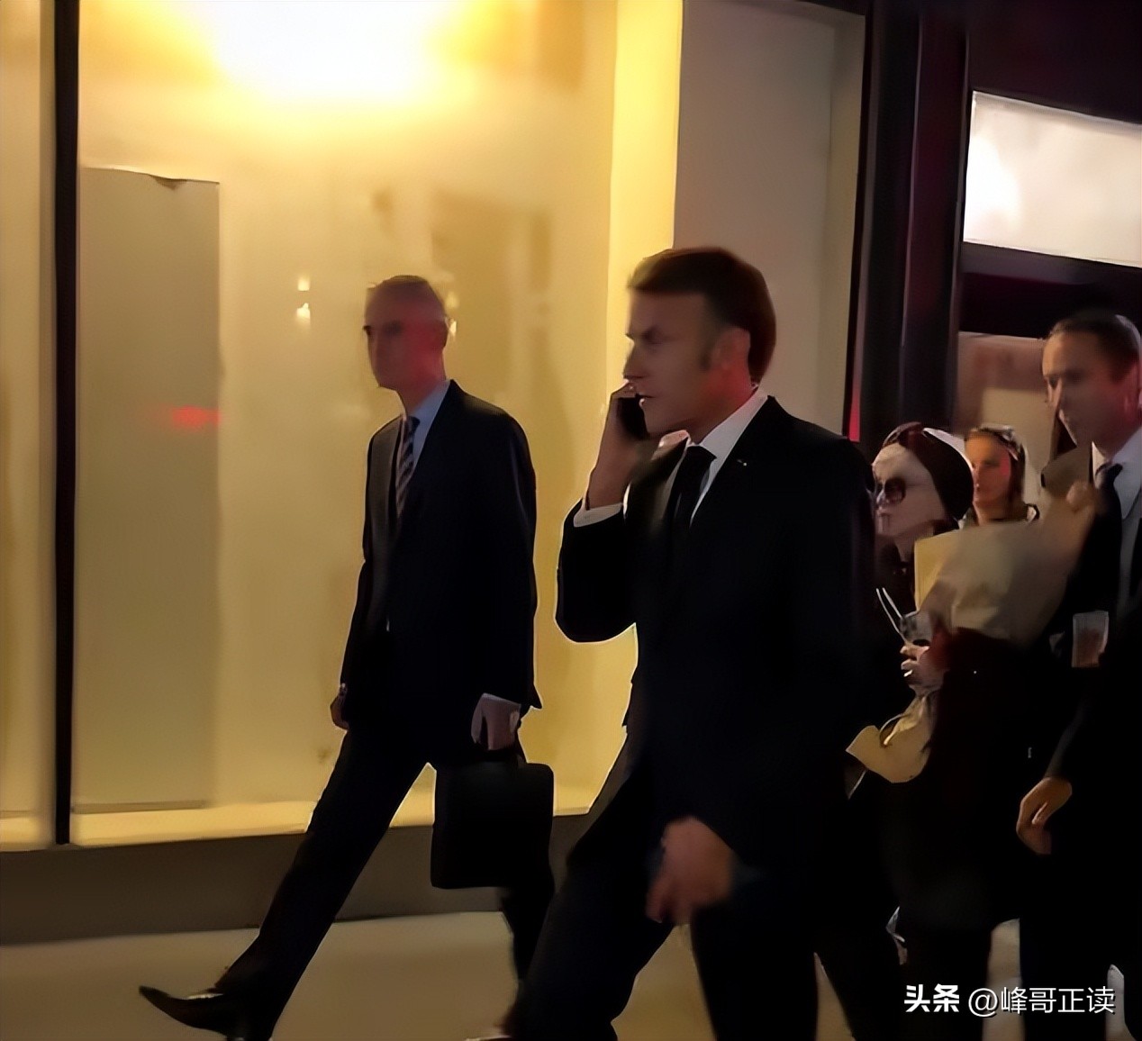 聊一聊，去联合国开会的法国总统马克龙，是怎么被困美国街头的？(图23)